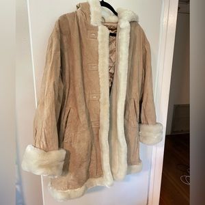 Suede and faux fur coat